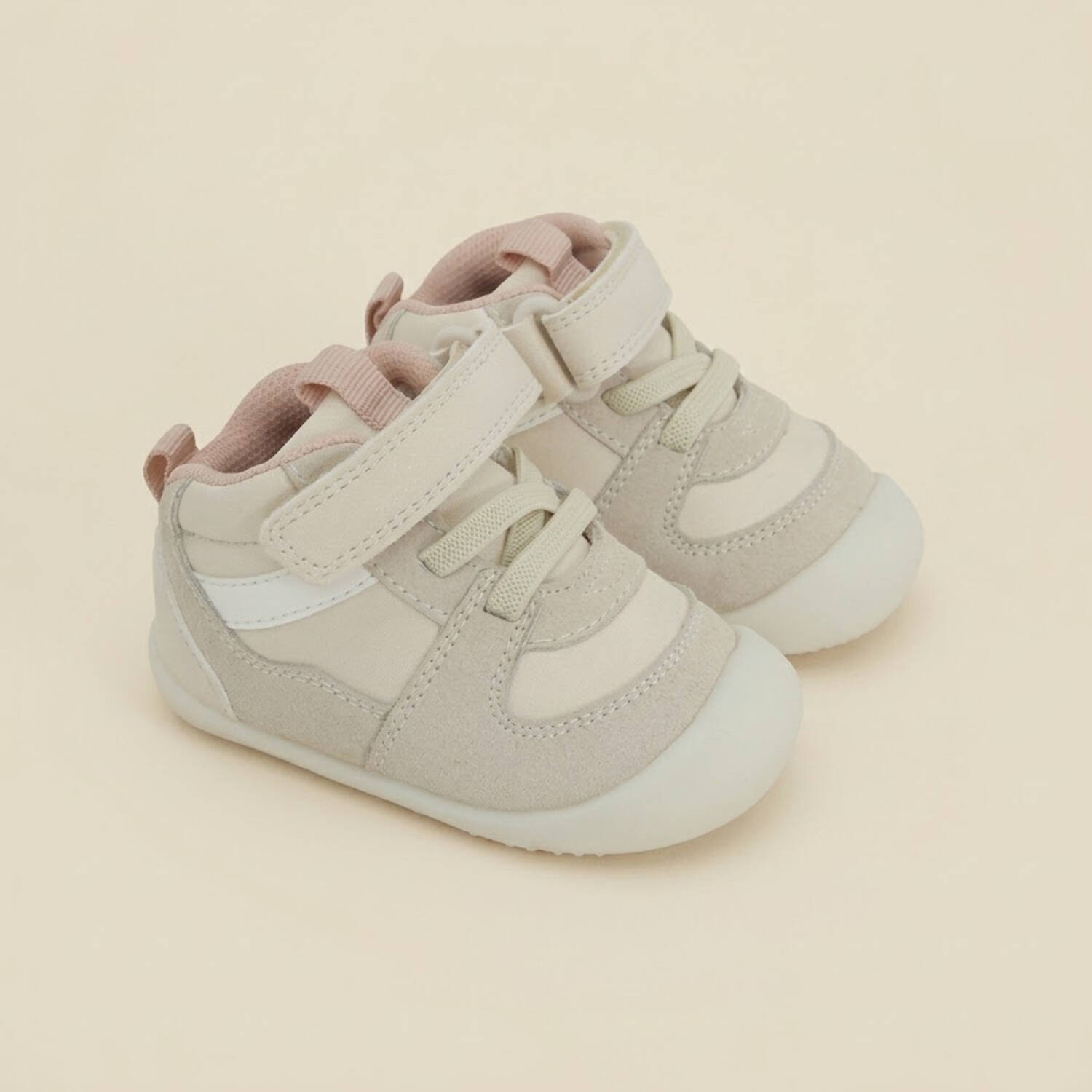 Colloky Zapatilla Colloky colección de niña beige