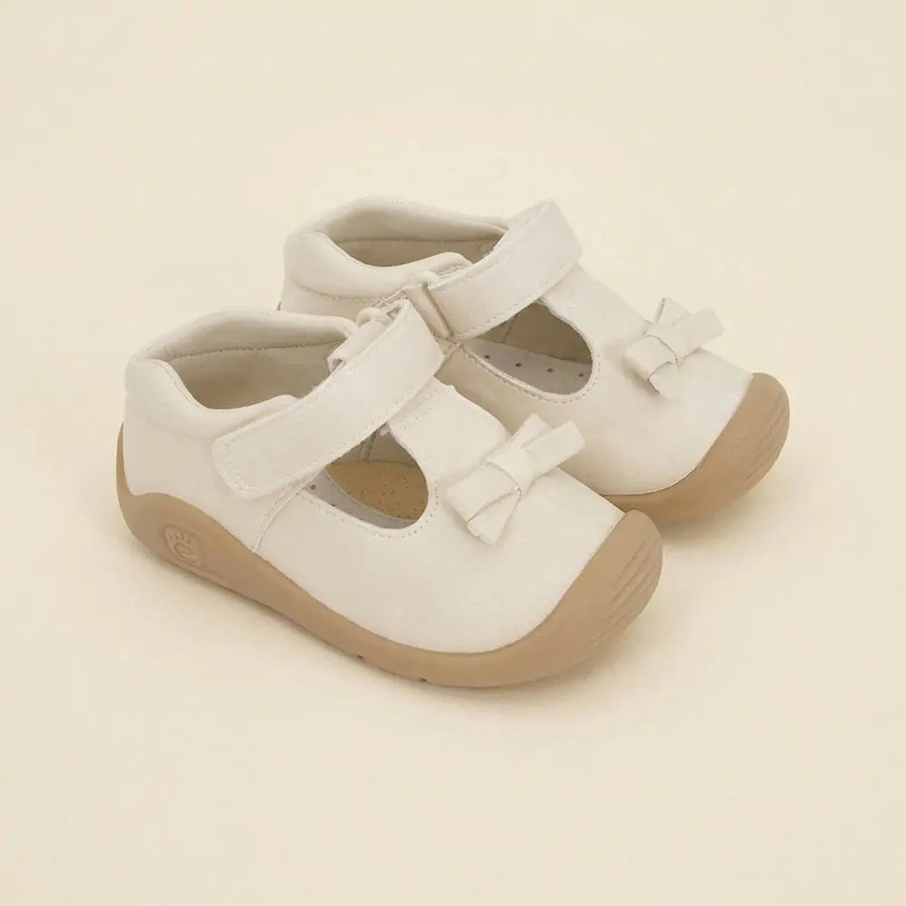 Reina Colloky colección de niña blanco