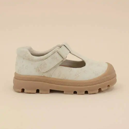 Reina Colloky colección de niña beige