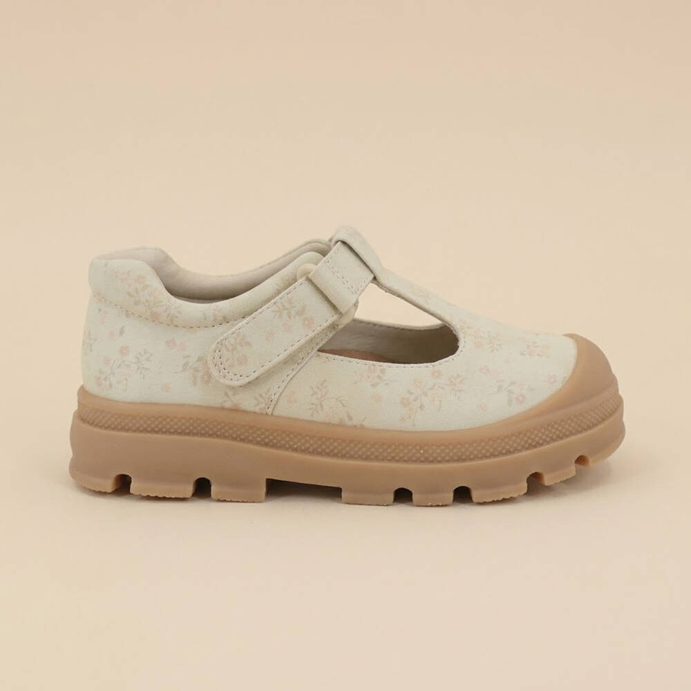 Reina Colloky colección de niña beige
