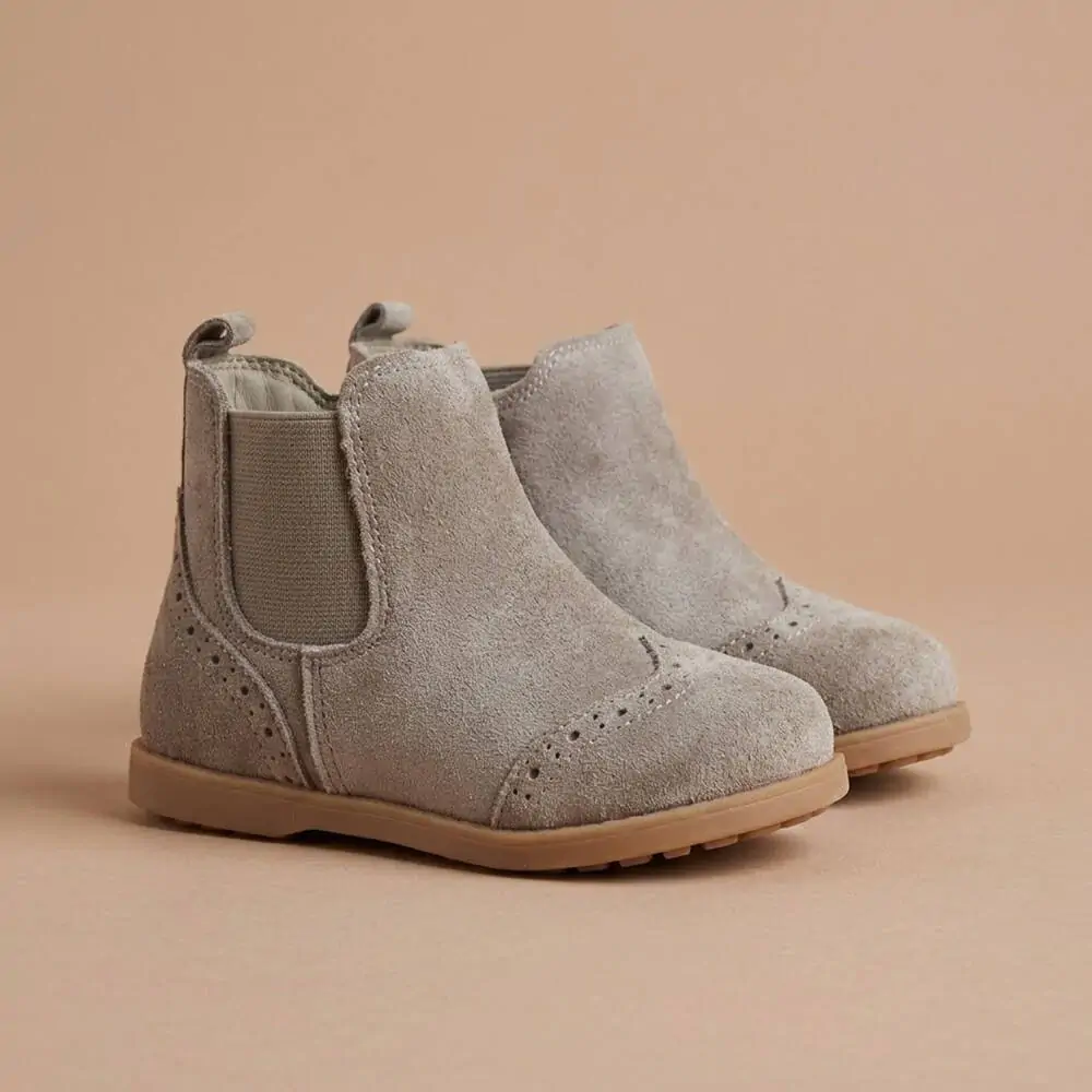 Bootie Colloky Colección de niña color Café